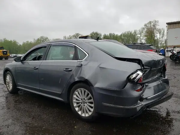1VWBT7A30HC034383 2017 VOLKSWAGEN PASSAT - Image 2