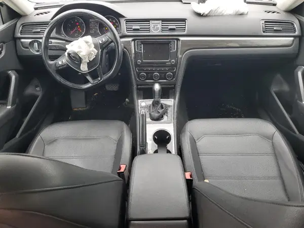 1VWBT7A30HC036439 2017 VOLKSWAGEN PASSAT - Image 8