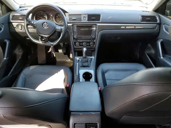 1VWBT7A30HC036621 2017 VOLKSWAGEN PASSAT - Image 8