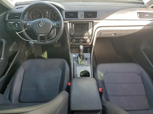 1VWBT7A30HC037333 2017 VOLKSWAGEN PASSAT - Image 8