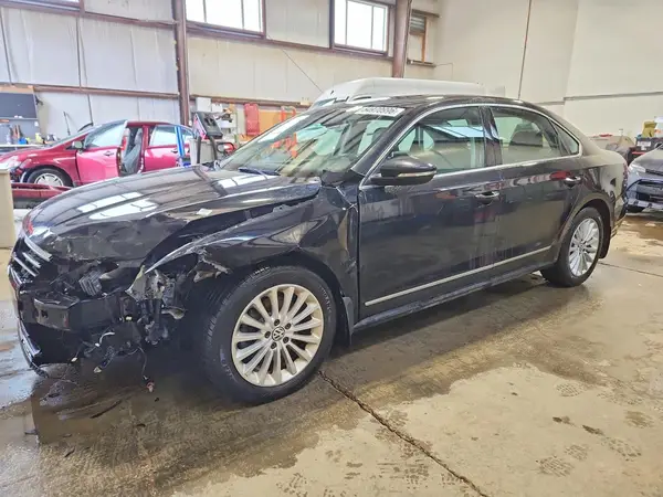 1VWBT7A30HC042810 2017 VOLKSWAGEN PASSAT - Image 1