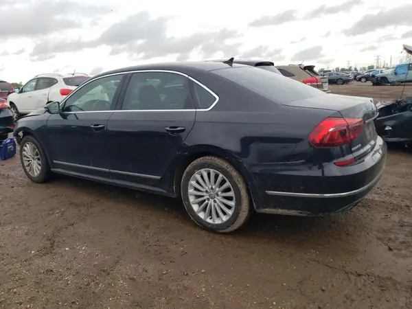 1VWBT7A30HC047795 2017 VOLKSWAGEN PASSAT - Image 2