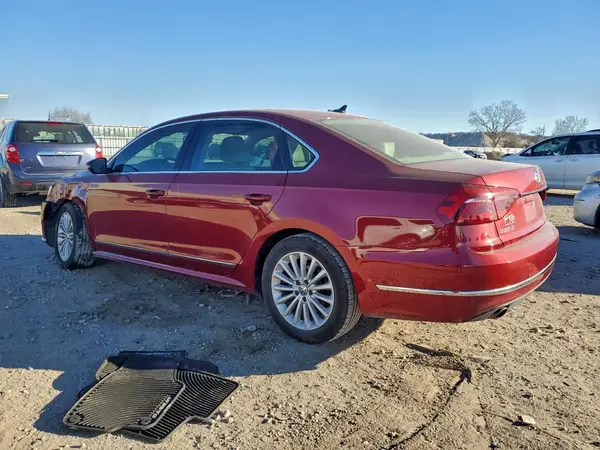 1VWBT7A30HC065634 2017 VOLKSWAGEN PASSAT - Image 2