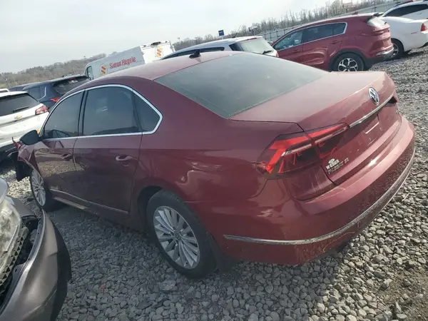 1VWBT7A30HC069179 2017 VOLKSWAGEN PASSAT - Image 2
