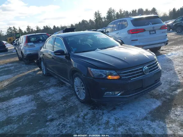 1VWBT7A31GC004663 2016 VOLKSWAGEN PASSAT - Image 1