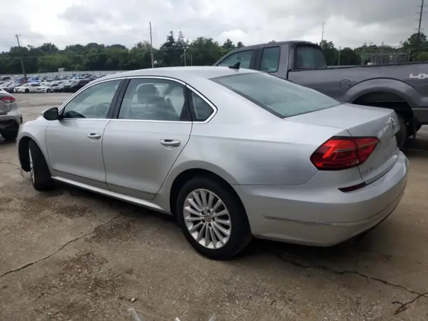 1VWBT7A31GC026128 2016 VOLKSWAGEN PASSAT - Image 2