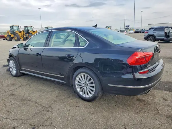 1VWBT7A31GC026355 2016 VOLKSWAGEN PASSAT - Image 2