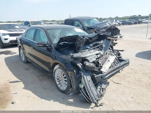 1VWBT7A31GC026999 2016 VOLKSWAGEN PASSAT - Image 1