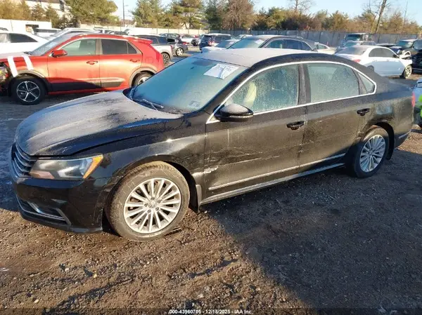 1VWBT7A31GC036514 2016 VOLKSWAGEN PASSAT - Image 2