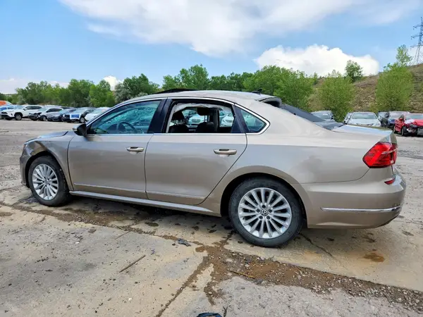 1VWBT7A31GC044225 2016 VOLKSWAGEN PASSAT - Image 2
