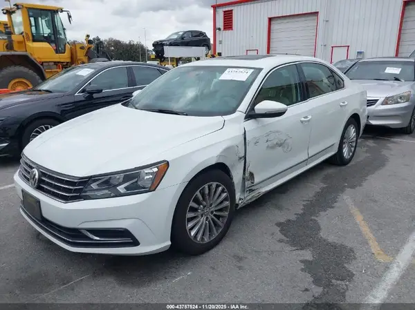1VWBT7A31GC045018 2016 VOLKSWAGEN PASSAT - Image 2