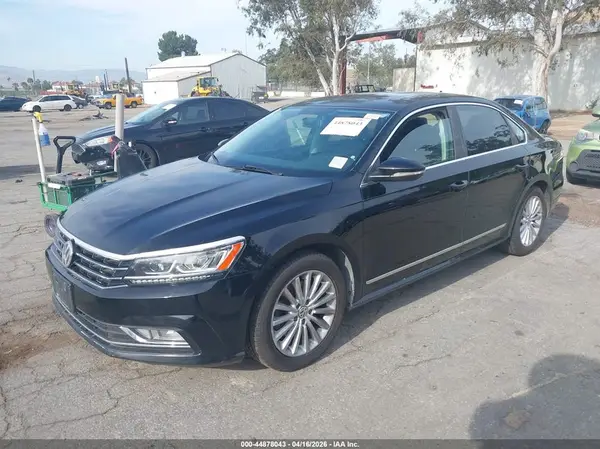 1VWBT7A31GC049067 2016 VOLKSWAGEN PASSAT - Image 2