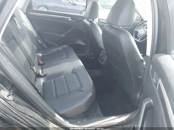 1VWBT7A31GC049067 2016 VOLKSWAGEN PASSAT - Image 8
