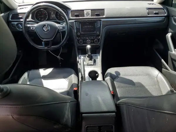 1VWBT7A31HC002087 2017 VOLKSWAGEN PASSAT - Image 8