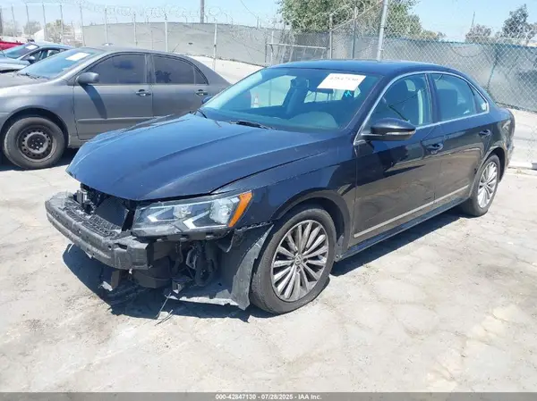 1VWBT7A31HC017849 2017 VOLKSWAGEN PASSAT - Image 2