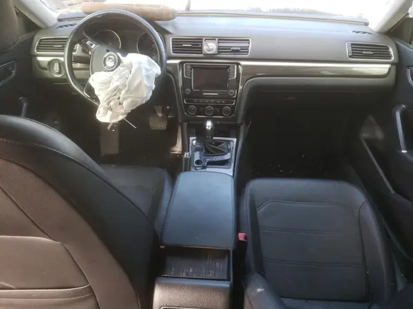 1VWBT7A31HC022453 2017 VOLKSWAGEN PASSAT - Image 8