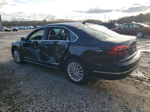 1VWBT7A31HC029368 2017 VOLKSWAGEN PASSAT - Image 2