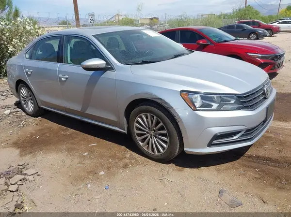 1VWBT7A31HC030326 2017 VOLKSWAGEN PASSAT - Image 1