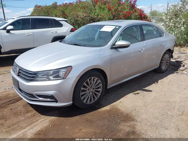 1VWBT7A31HC030326 2017 VOLKSWAGEN PASSAT - Image 2