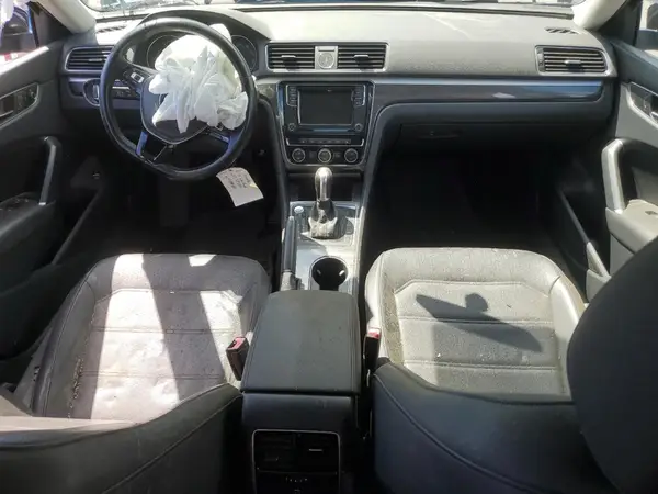 1VWBT7A31HC031556 2017 VOLKSWAGEN PASSAT - Image 8