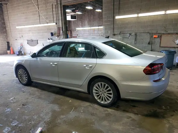 1VWBT7A31HC031850 2017 VOLKSWAGEN PASSAT - Image 2