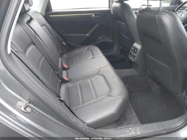 1VWBT7A31HC036479 2017 VOLKSWAGEN PASSAT - Image 8