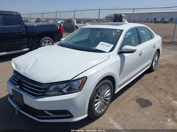 1VWBT7A31HC037843 2017 VOLKSWAGEN PASSAT - Image 2