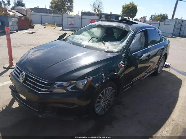1VWBT7A31HC038541 2017 VOLKSWAGEN PASSAT - Image 2