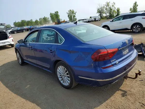 1VWBT7A31HC039978 2017 VOLKSWAGEN PASSAT - Image 2