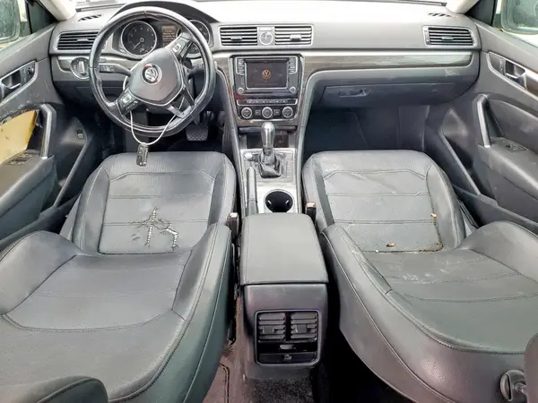 1VWBT7A31HC044209 2017 VOLKSWAGEN PASSAT - Image 8