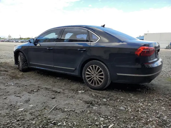 1VWBT7A31HC052827 2017 VOLKSWAGEN PASSAT - Image 2