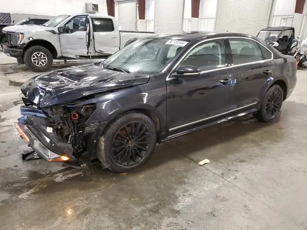 1VWBT7A31HC053086 2017 VOLKSWAGEN PASSAT - Image 1