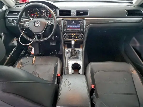 1VWBT7A31HC058742 2017 VOLKSWAGEN PASSAT - Image 8