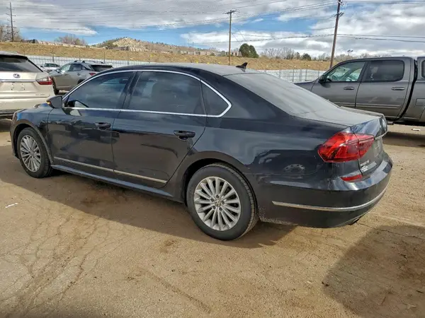 1VWBT7A31HC059633 2017 VOLKSWAGEN PASSAT - Image 2