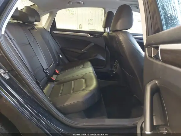 1VWBT7A31HC060376 2017 VOLKSWAGEN PASSAT - Image 7