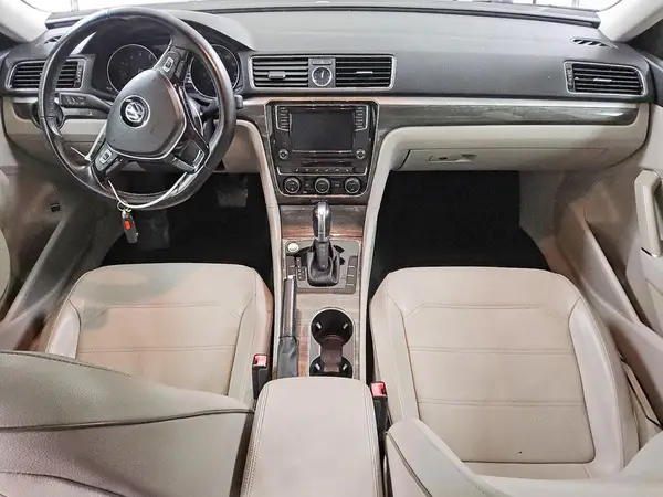 1VWBT7A31HC065836 2017 VOLKSWAGEN PASSAT - Image 8