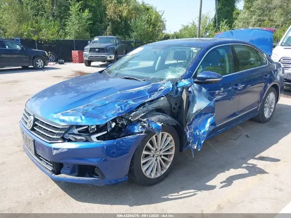 1VWBT7A31HC069062 2017 VOLKSWAGEN PASSAT - Image 2