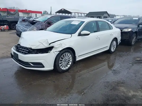 1VWBT7A31HC072236 2017 VOLKSWAGEN PASSAT - Image 2