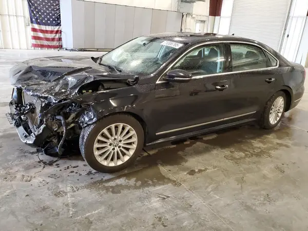 1VWBT7A31HC072267 2017 VOLKSWAGEN PASSAT - Image 1