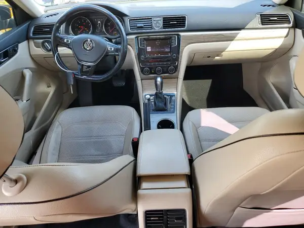 1VWBT7A31HC080322 2017 VOLKSWAGEN PASSAT - Image 8