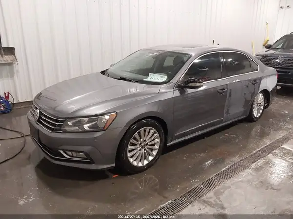 1VWBT7A32GC003408 2016 VOLKSWAGEN PASSAT - Image 2