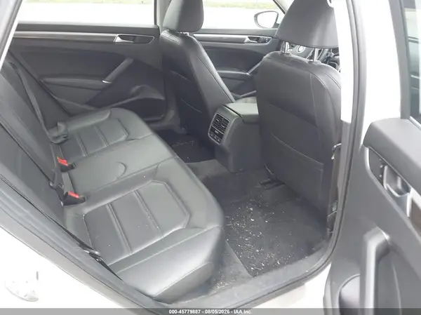 1VWBT7A32GC006146 2016 VOLKSWAGEN PASSAT - Image 8