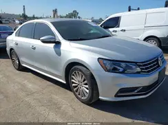 1VWBT7A32GC009709 2016 VOLKSWAGEN PASSAT