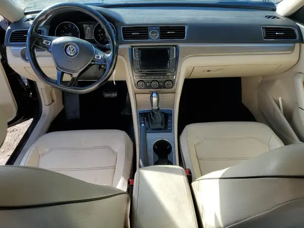 1VWBT7A32GC013663 2016 VOLKSWAGEN PASSAT - Image 8