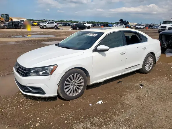 1VWBT7A32GC013789 2016 VOLKSWAGEN PASSAT - Image 1
