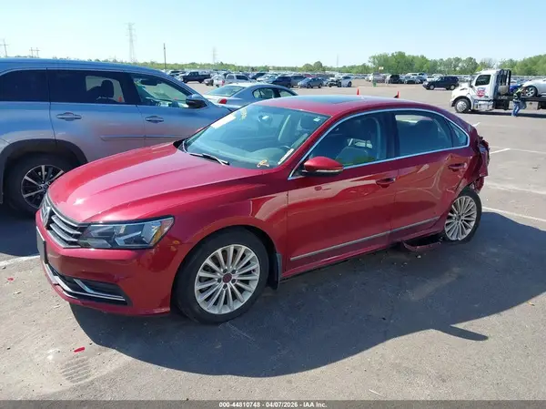 1VWBT7A32GC014490 2016 VOLKSWAGEN PASSAT - Image 2