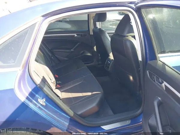 1VWBT7A32GC016272 2016 VOLKSWAGEN PASSAT - Image 8