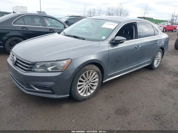 1VWBT7A32GC024789 2016 VOLKSWAGEN PASSAT - Image 2