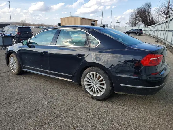 1VWBT7A32GC025439 2016 VOLKSWAGEN PASSAT - Image 2