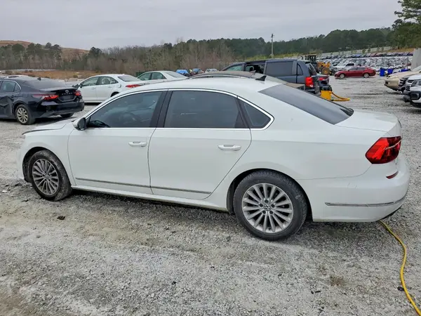 1VWBT7A32GC025859 2016 VOLKSWAGEN PASSAT - Image 2
